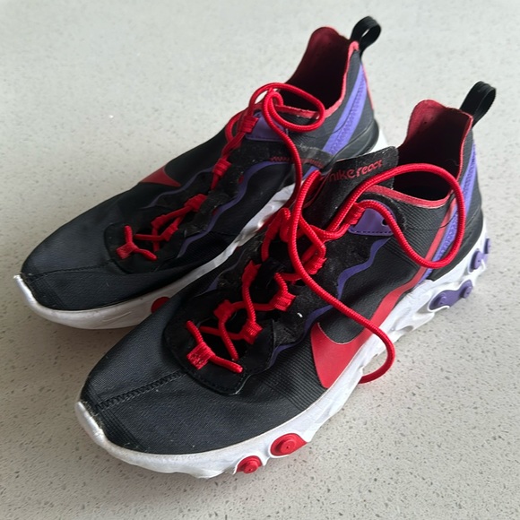 NIKE REACT - Picture 1 of 4